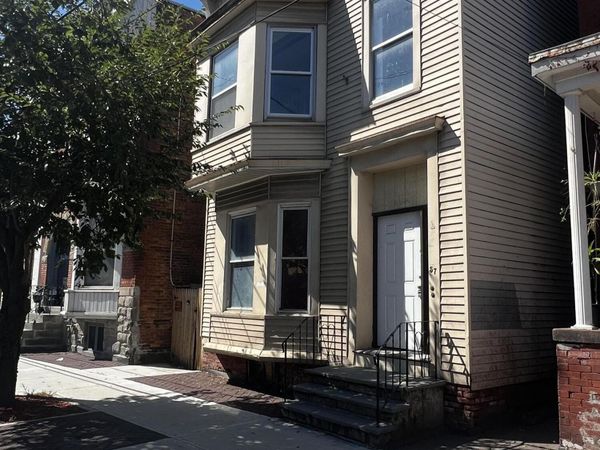 57 5th Avenue, Unit 2, Troy, NY 12180