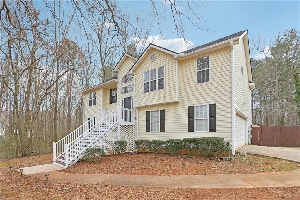 83 Huntington Court, Newnan, GA 30265 Main Photo