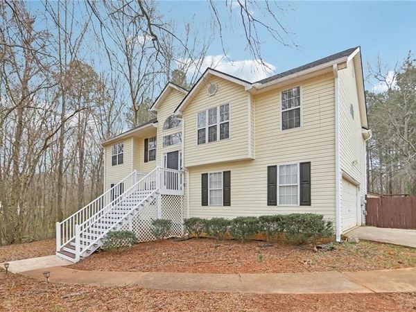 83 Huntington Court, Newnan, GA 30265