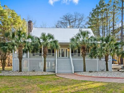 1338 Riverside Dr., Conway, SC 29526