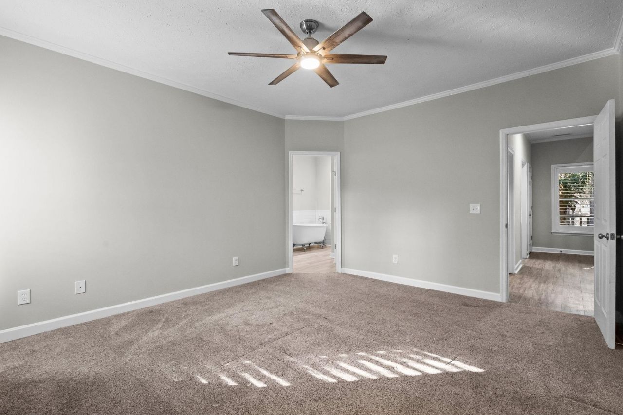 1338 Riverside Dr. Photo 30