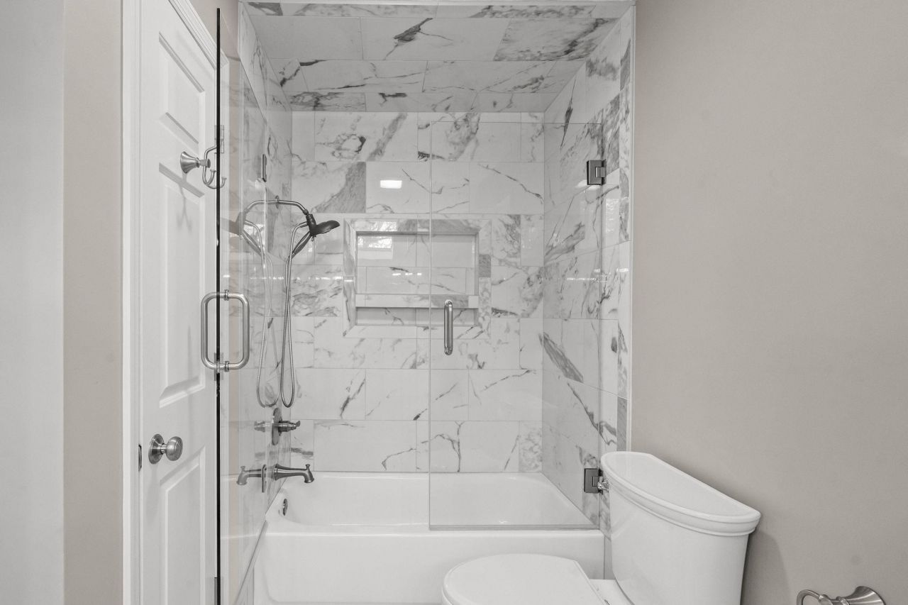 1338 Riverside Dr. Photo 42