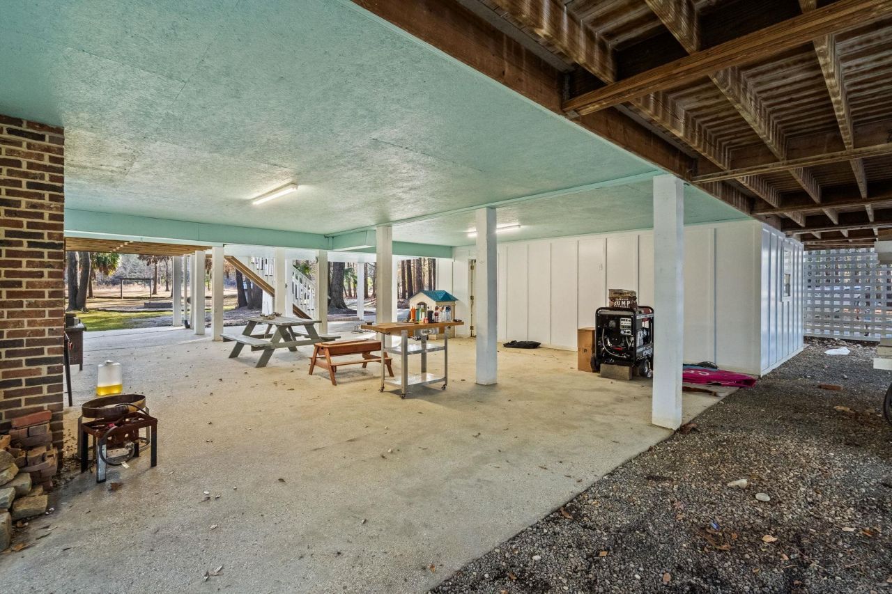 1338 Riverside Dr. Photo 48