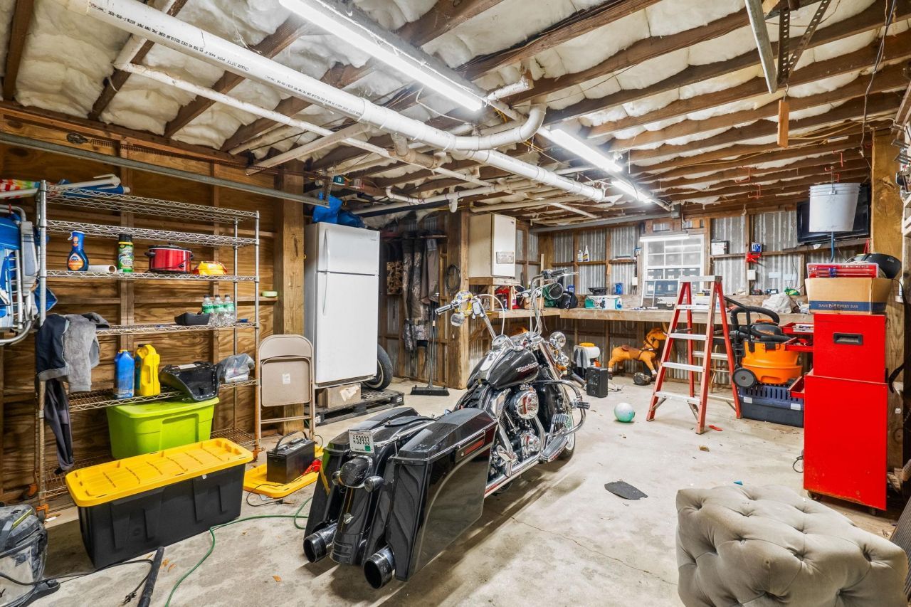 1338 Riverside Dr. Photo 51