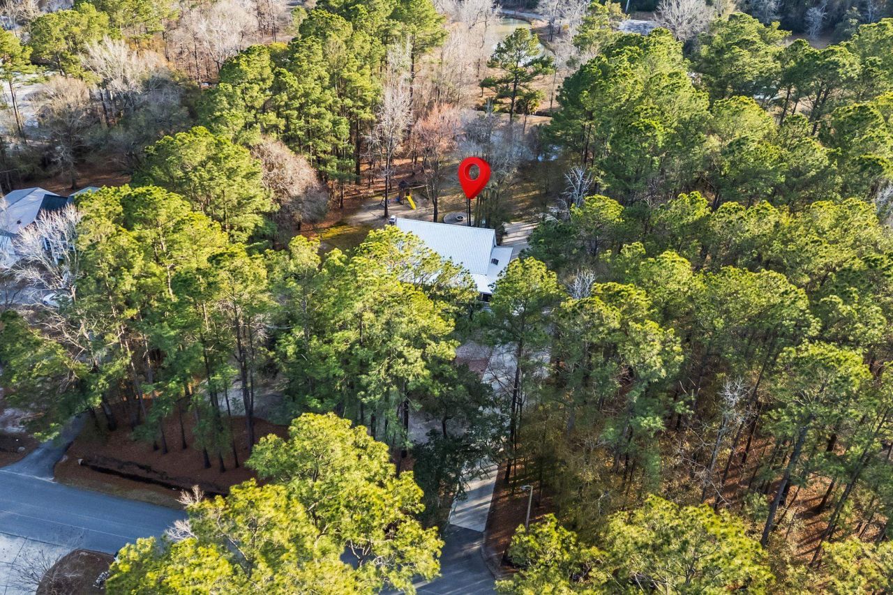 1338 Riverside Dr. Photo 56