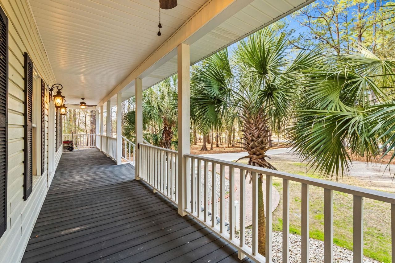 1338 Riverside Dr. Photo 6