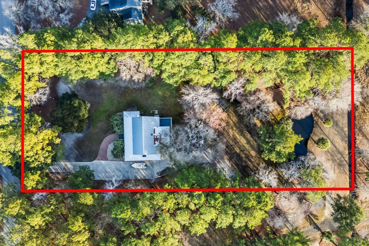 1338 Riverside Dr. Photo 80