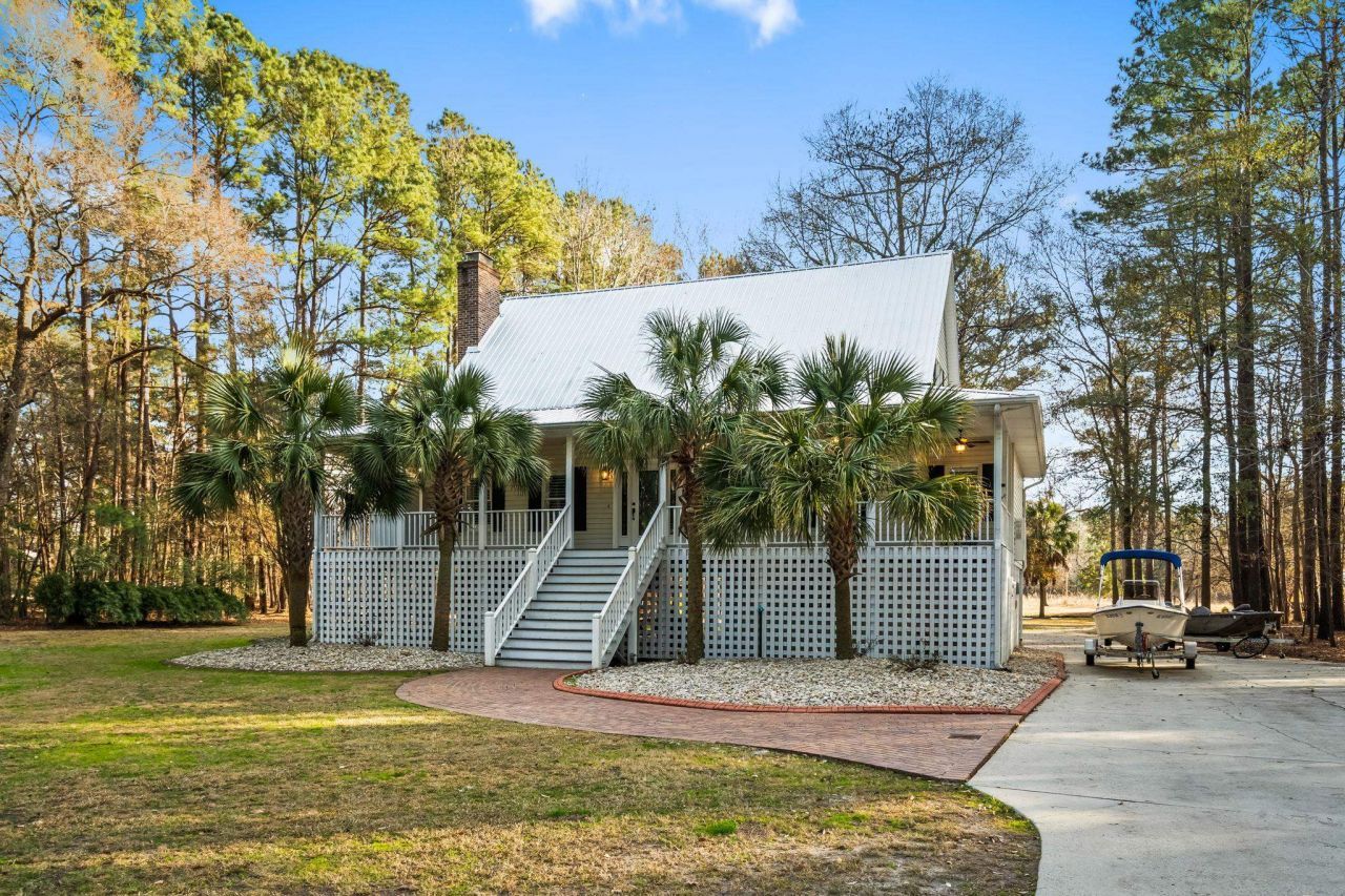 1338 Riverside Dr. Photo 92