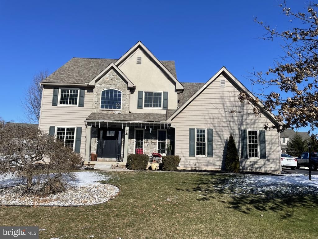 1147 Caspian Drive, York, PA 17404 Main Photo