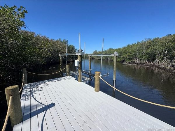 279 SE VIA BISENTO, Port St Lucie, FL 34952