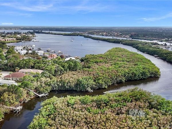 279 SE Via Bisento, Port St Lucie, FL 34952