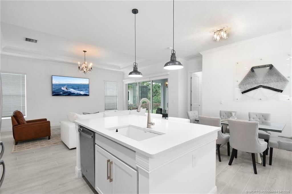 279 SE Via Bisento, Port Saint Lucie, FL 34952 Photo