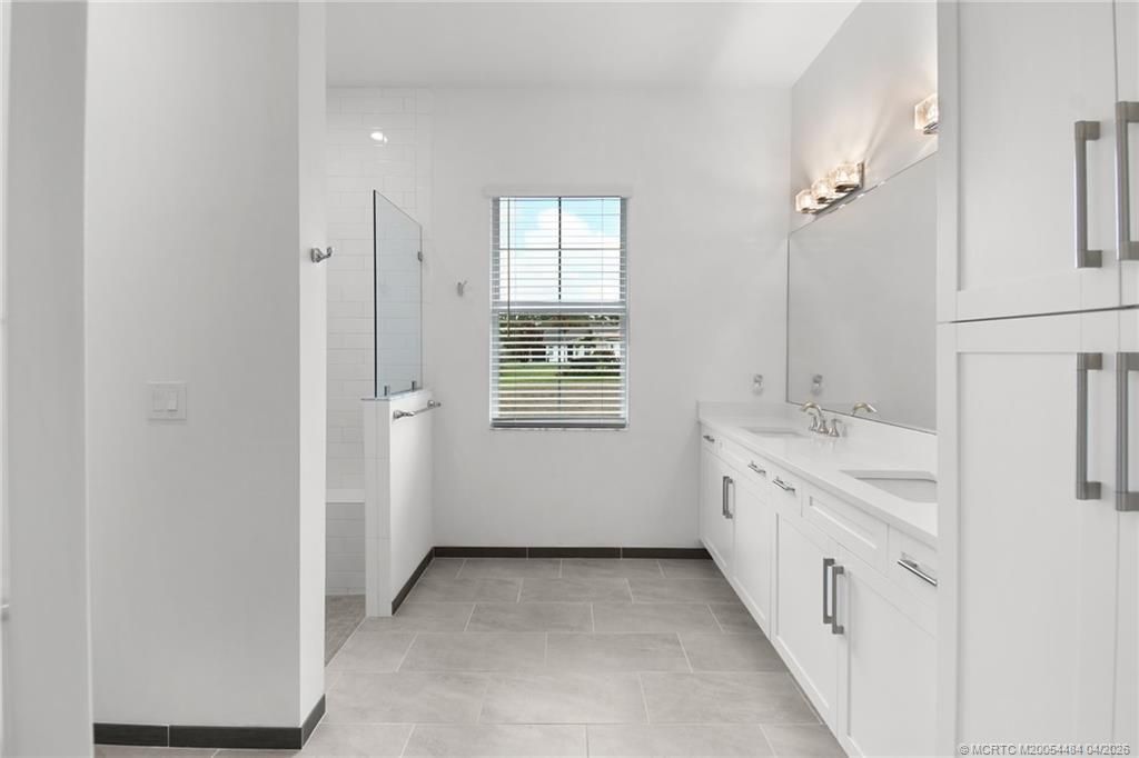 279 SE Via Bisento, Port Saint Lucie, FL 34952 Photo