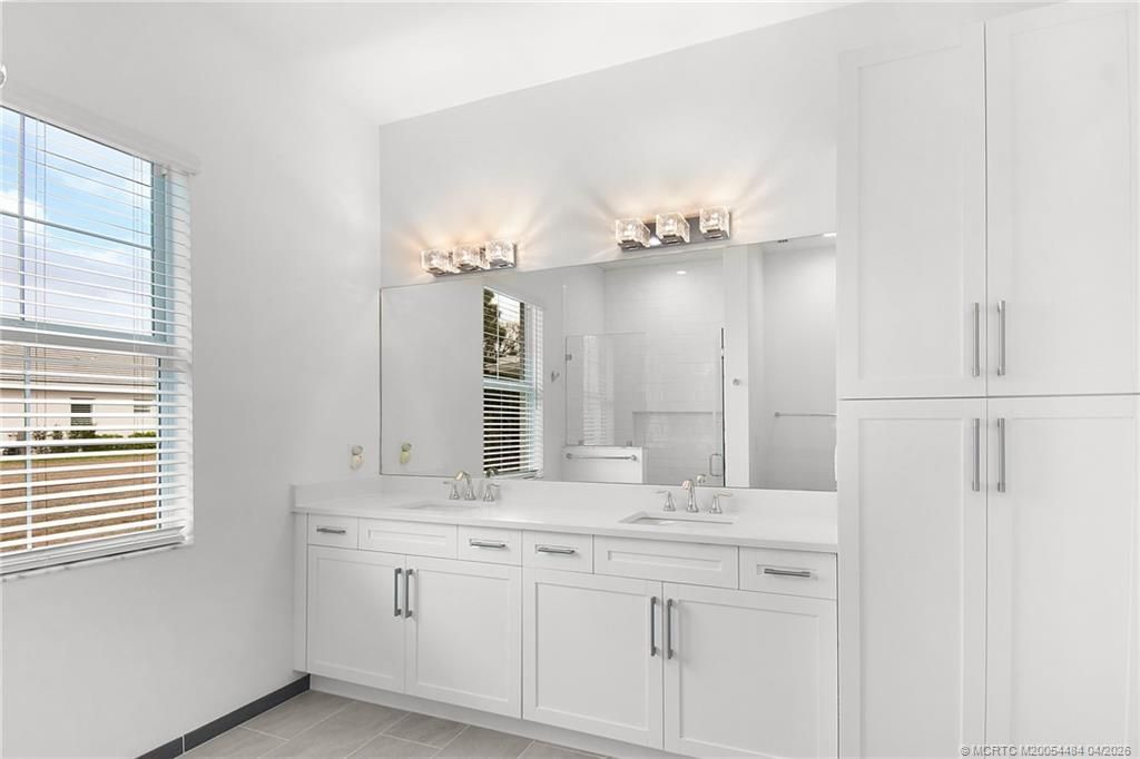 279 SE Via Bisento, Port Saint Lucie, FL 34952 Photo