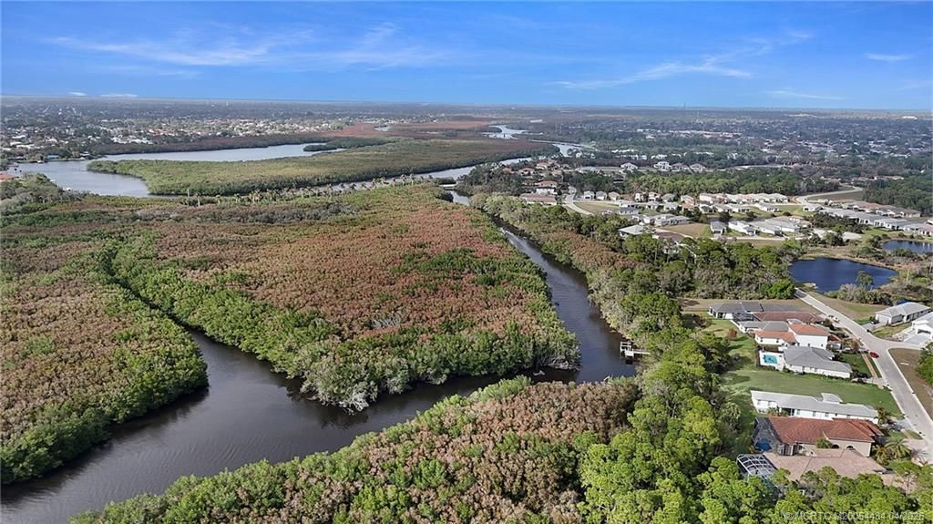 279 SE Via Bisento, Port Saint Lucie, FL 34952 Photo