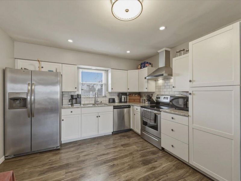 23 Edwards Avenue, Florence, KY 41042 Photo 6