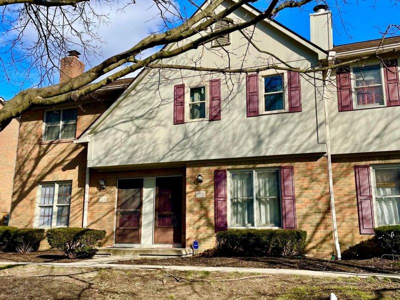 5273 Berrywood Drive , Columbus, OH 43220 Photo 1