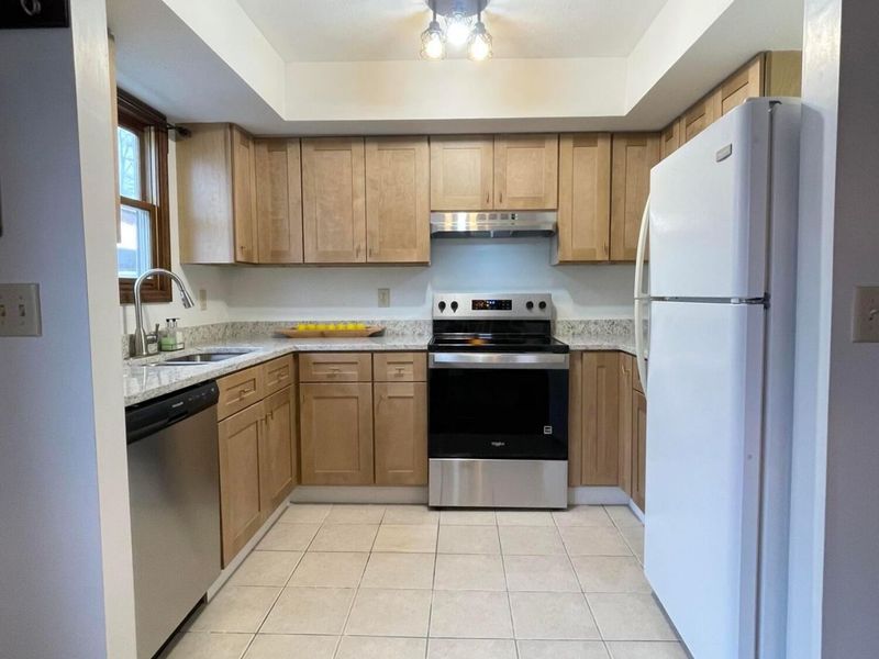 5273 Berrywood Drive , Columbus, OH 43220 Photo 16