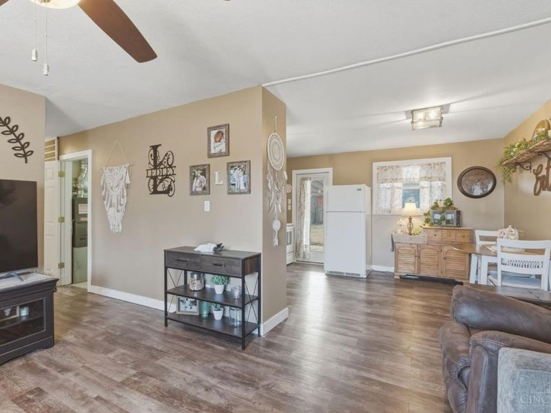 349 Oakridge Drive, Wilmington, OH 45177 Photo 5