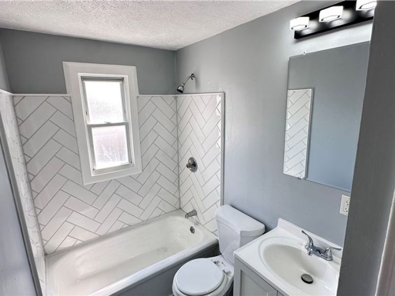 21000 Crystal Avenue, Euclid, OH 44123 Photo 11