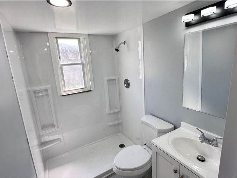 21000 Crystal Avenue, Euclid, OH 44123 Photo 8