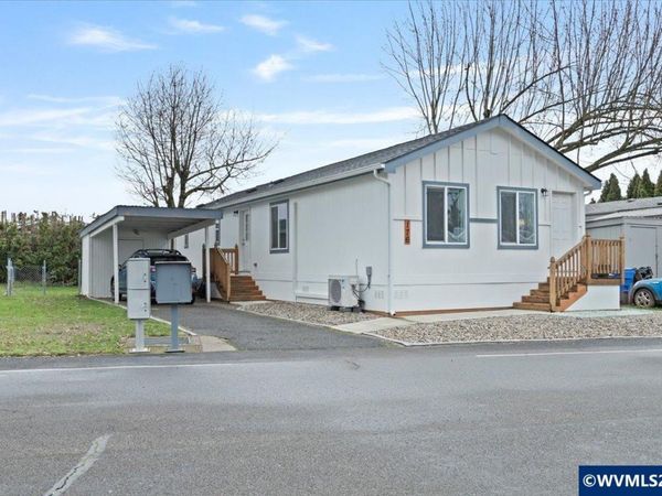 176 Clearwater Av NE, Salem, OR 97301