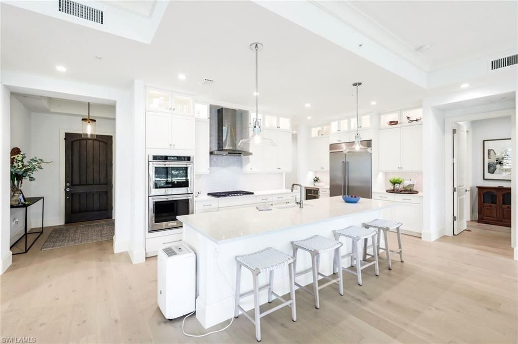 16320 Corsica Way, Unit 102, Naples, FL 34110 Photo