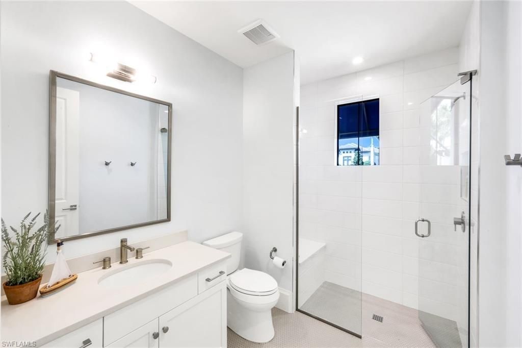 16320 Corsica Way, Unit 102, Naples, FL 34110 Photo