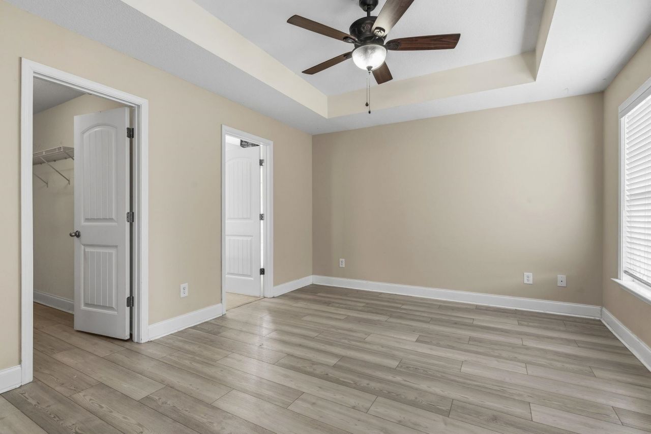 238 Macarthur Dr. Photo 11