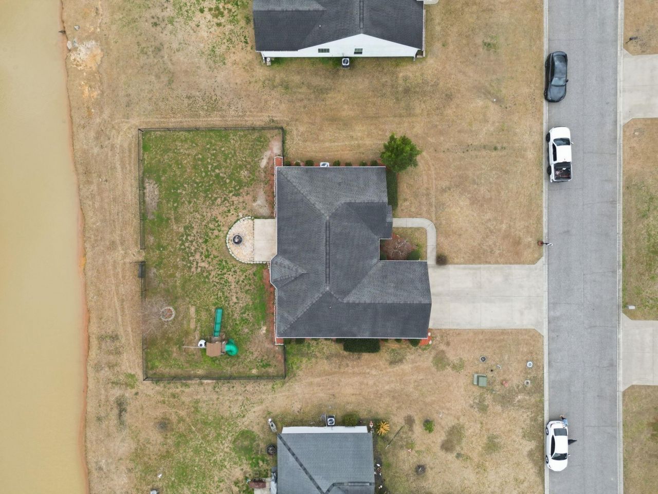 238 Macarthur Dr. Photo 7