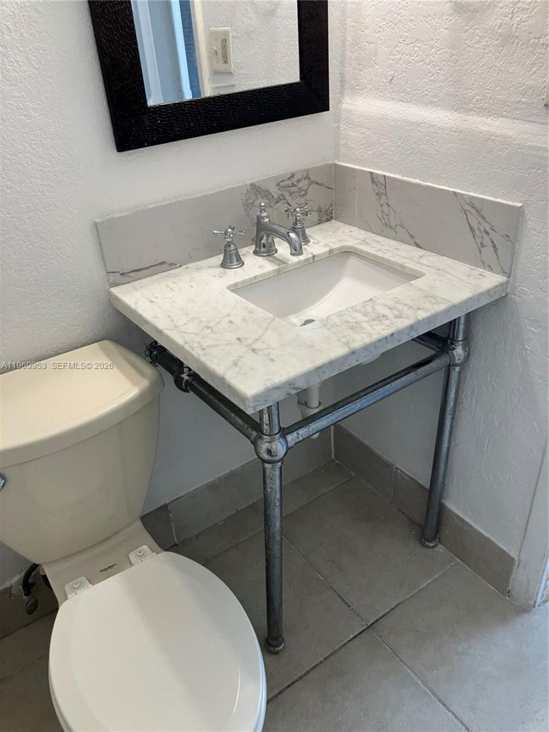 5730 SW 37th St, Davie, FL 33314 Photo