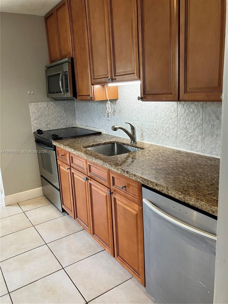 5730 SW 37th St, Davie, FL 33314 Photo