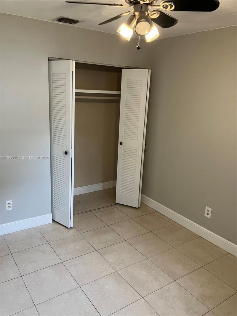 5730 SW 37th St, Davie, FL 33314 Photo