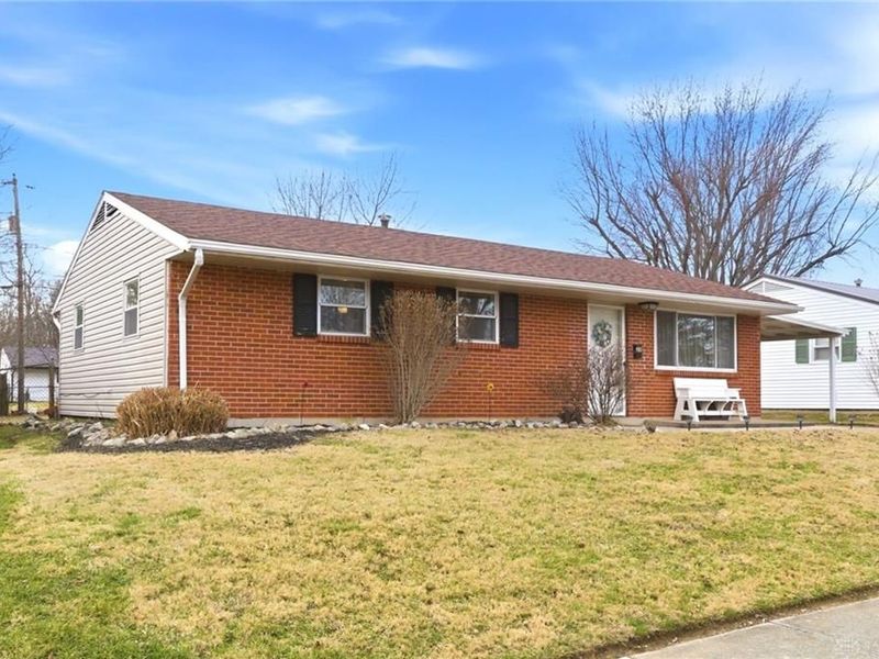 349 Oakridge Drive, Wilmington, OH 45177 Photo 1