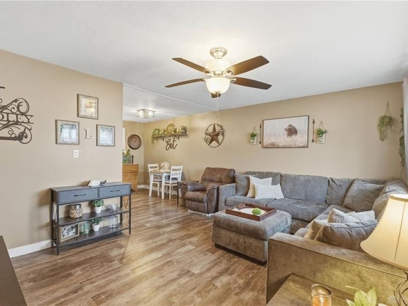 349 Oakridge Drive, Wilmington, OH 45177 Photo 4