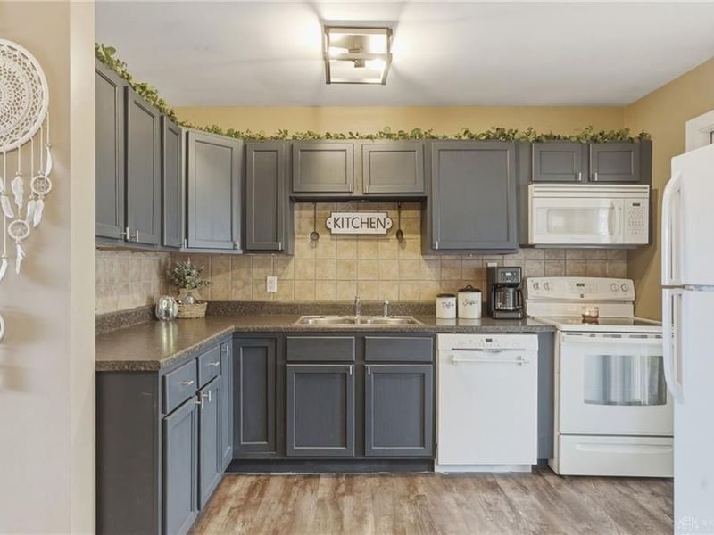 349 Oakridge Drive, Wilmington, OH 45177 Photo 8