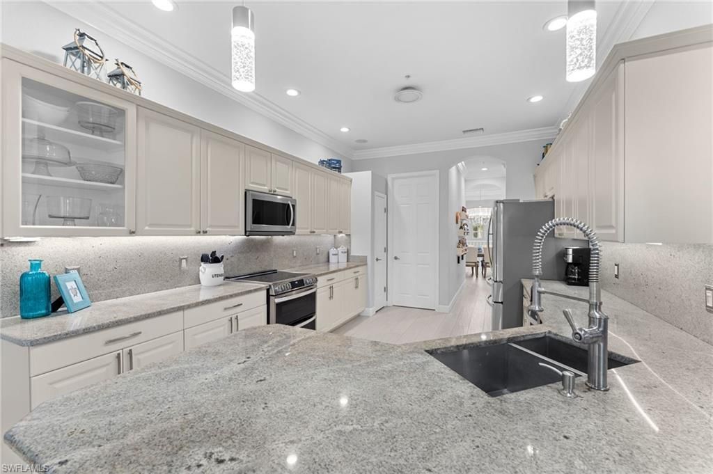 7832 Clemson St, Unit 202, Naples, FL 34104 Photo