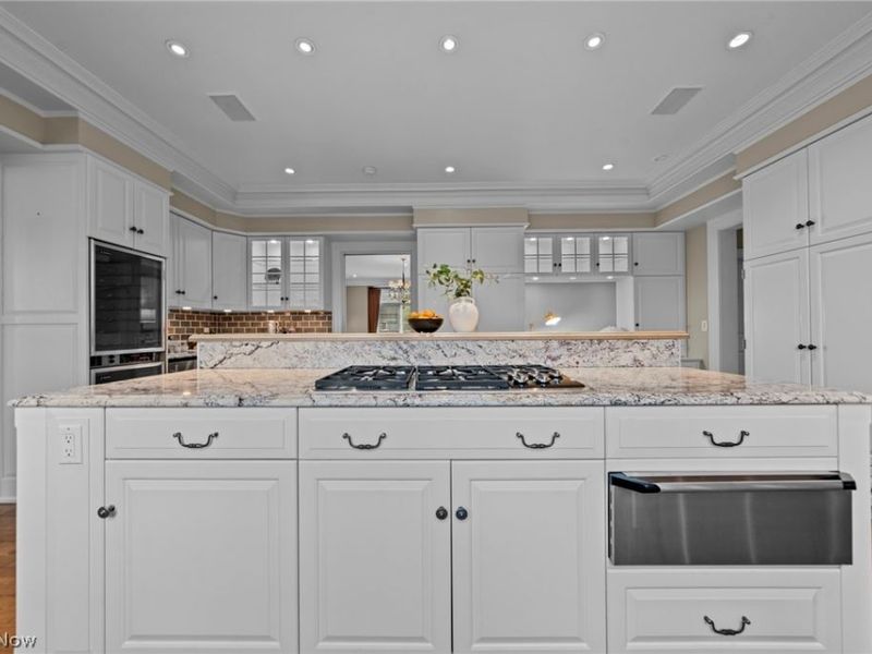 31900 Pinetree Road, Cleveland, OH 44124 Photo 14