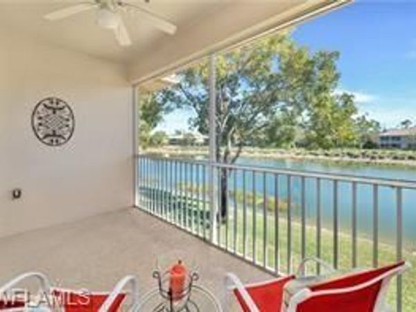 3993 Bishopwood CT E, Unit 9-204, NAPLES, FL 34114