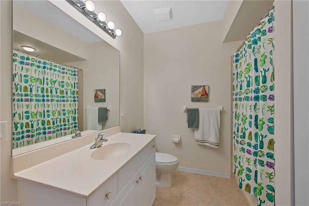 3993 Bishopwood Ct E, Unit 9-204, Naples, FL 34114 Photo