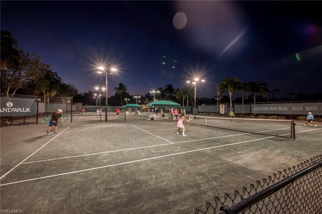 3993 Bishopwood Ct E, Unit 9-204, Naples, FL 34114 Photo
