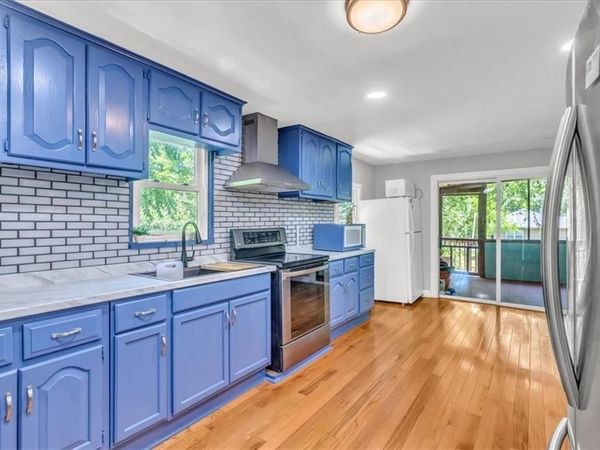 8303 Wabash Avenue, Kansas City, MO 64132