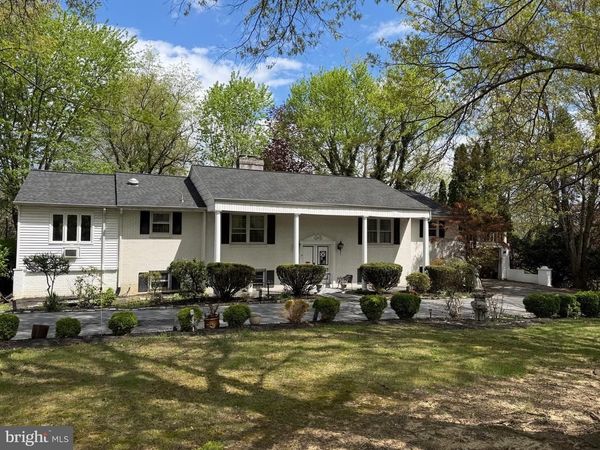 4005 FARGREEN ROAD, HARRISBURG, PA 17110