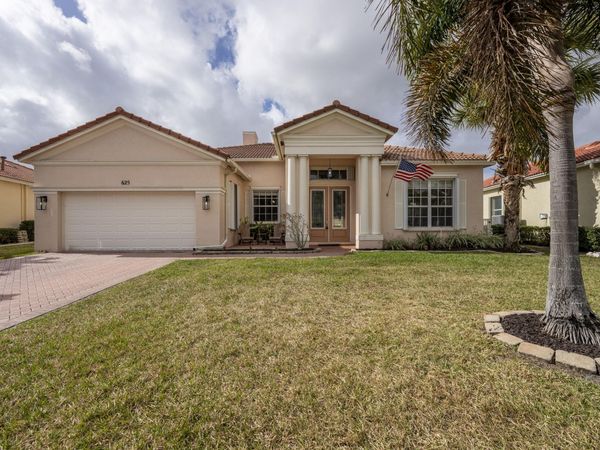 625 SW Long Key Court, Port Saint Lucie, FL 34986