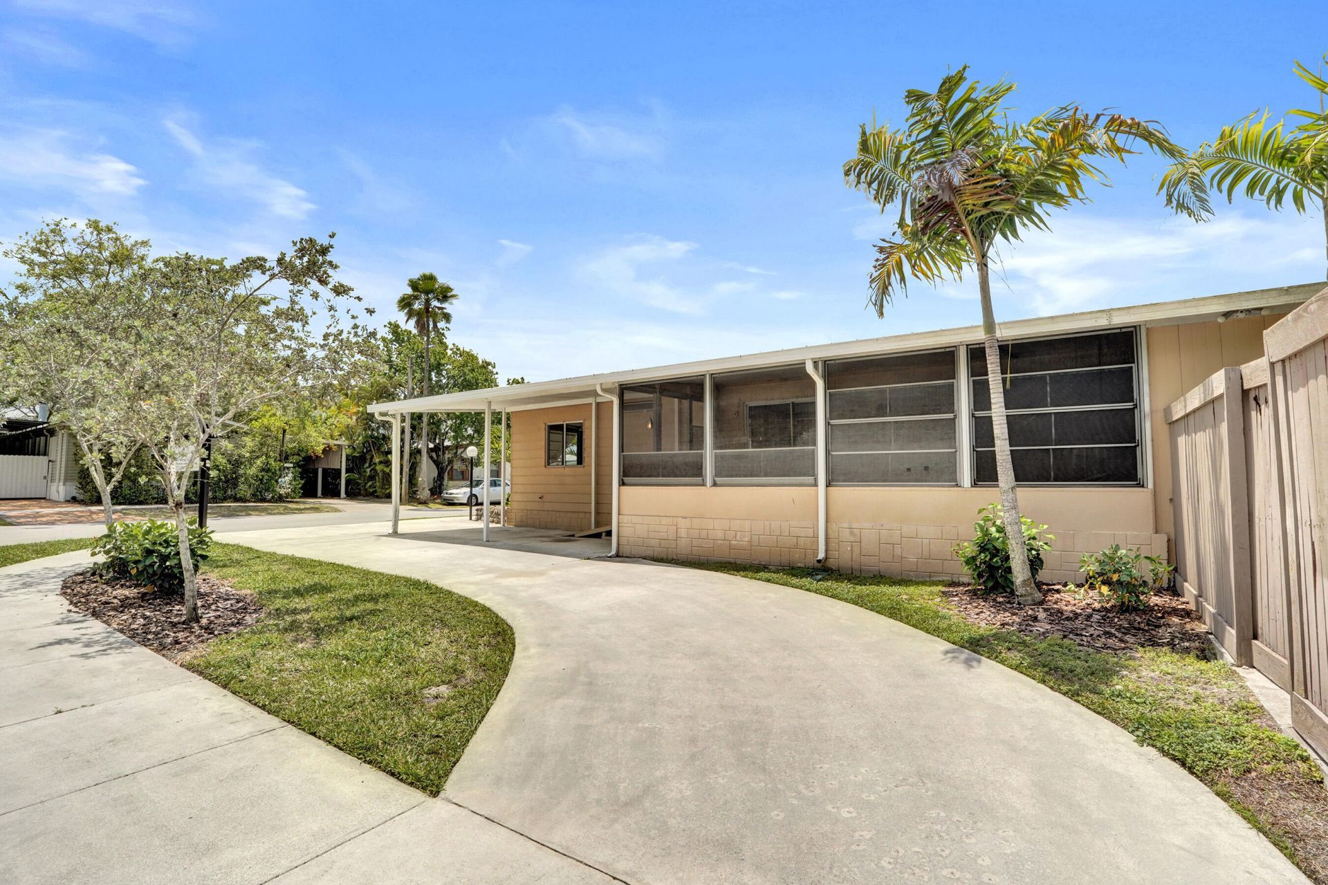 21411 NW 3rd Street, Pembroke Pines, FL 33029 Photo