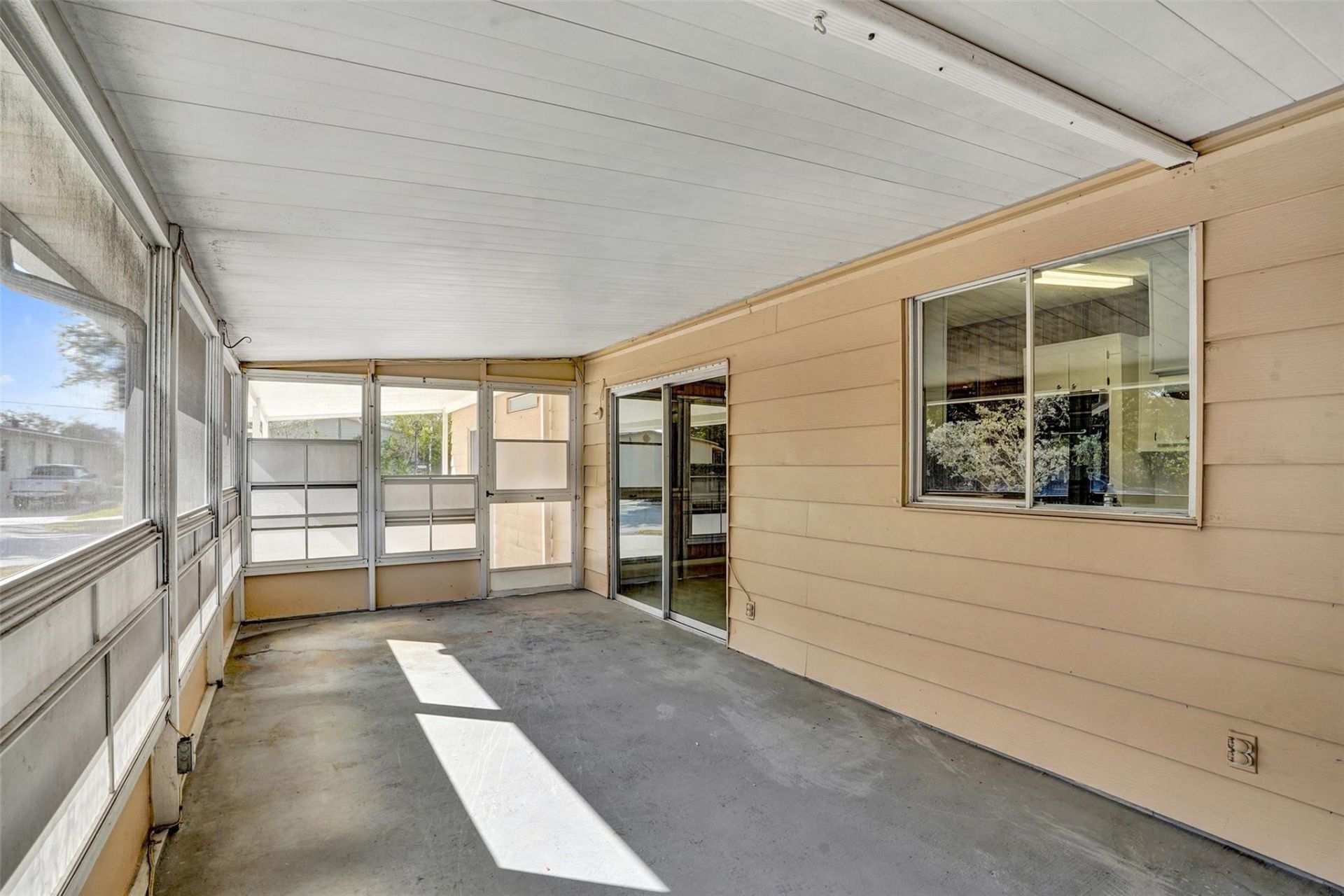 21411 NW 3rd Street, Pembroke Pines, FL 33029 Photo