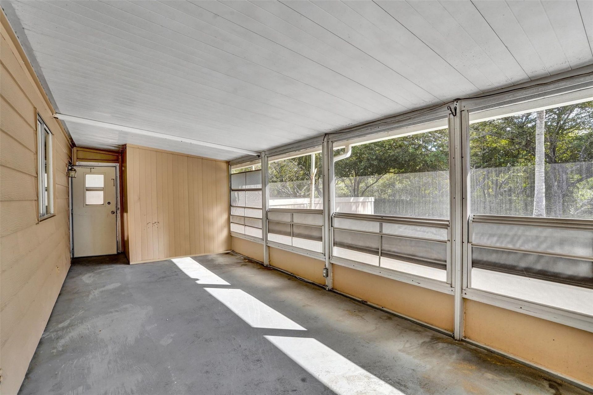 21411 NW 3rd Street, Pembroke Pines, FL 33029 Photo