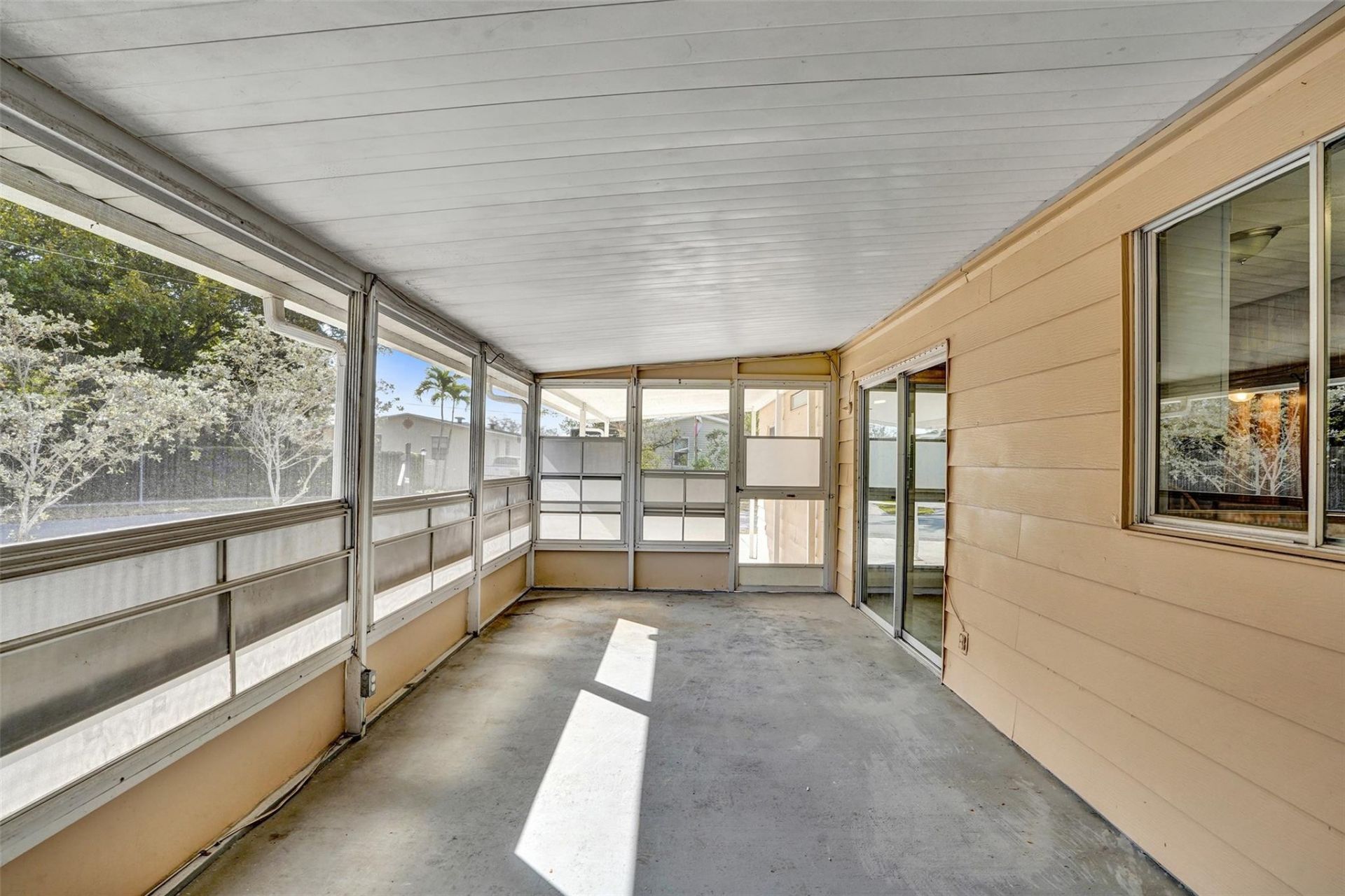 21411 NW 3rd Street, Pembroke Pines, FL 33029 Photo