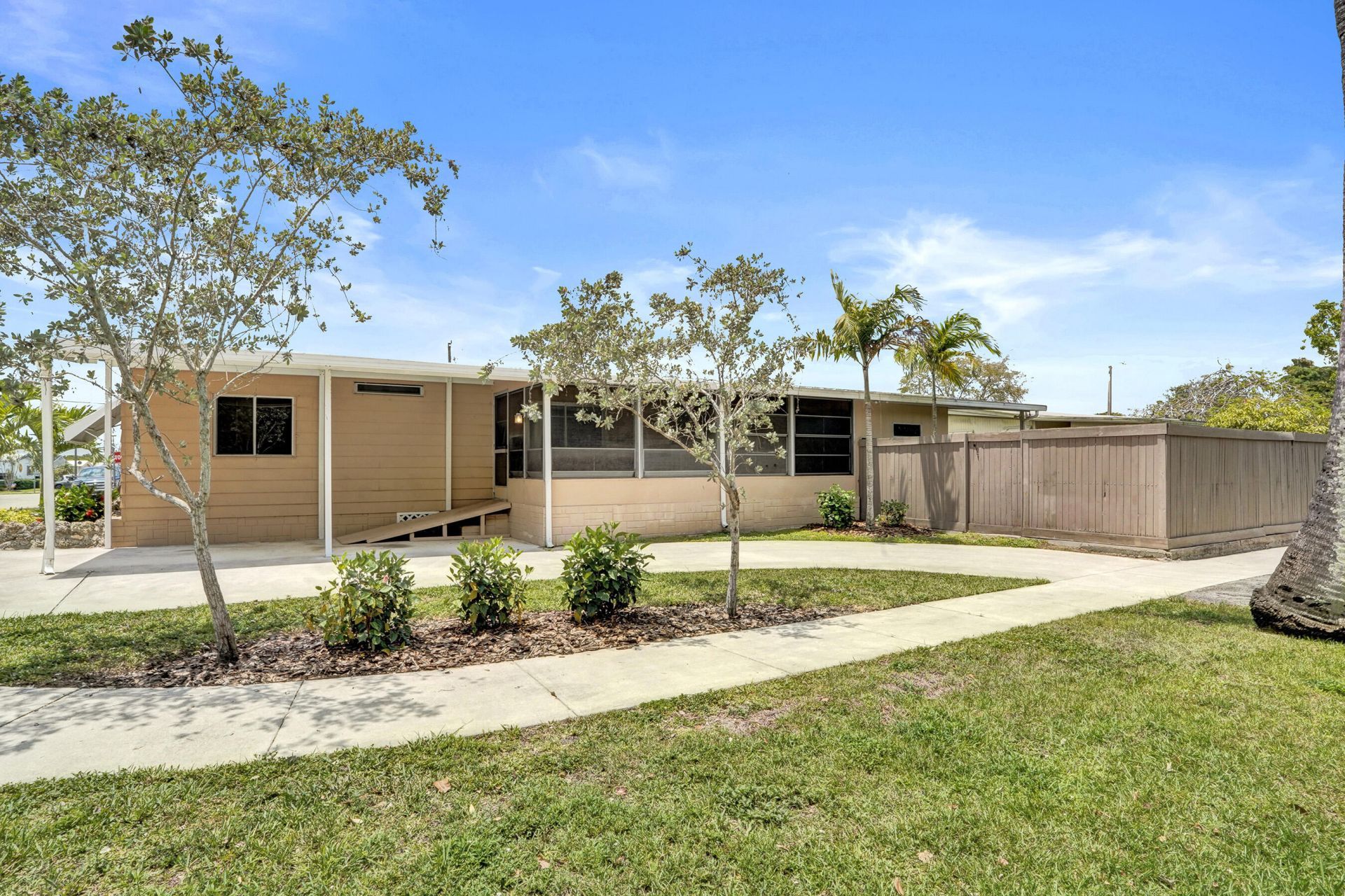 21411 NW 3rd Street, Pembroke Pines, FL 33029 Photo