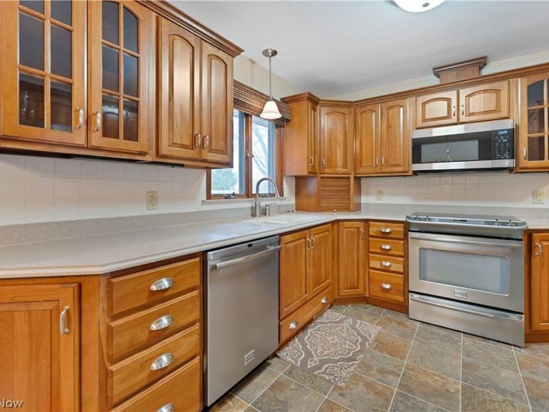 6599 Struthers Road, Poland, OH 44514 Photo 11